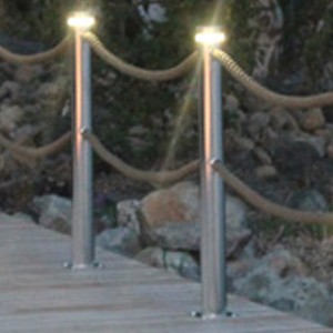 Edelstahl Outdoor Geländerpfosten 89mm mit LED Beleuchtung